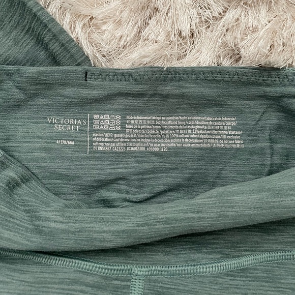 Workout Clothes Bundle Victoria’s Secret and more - Picture 10 of 10